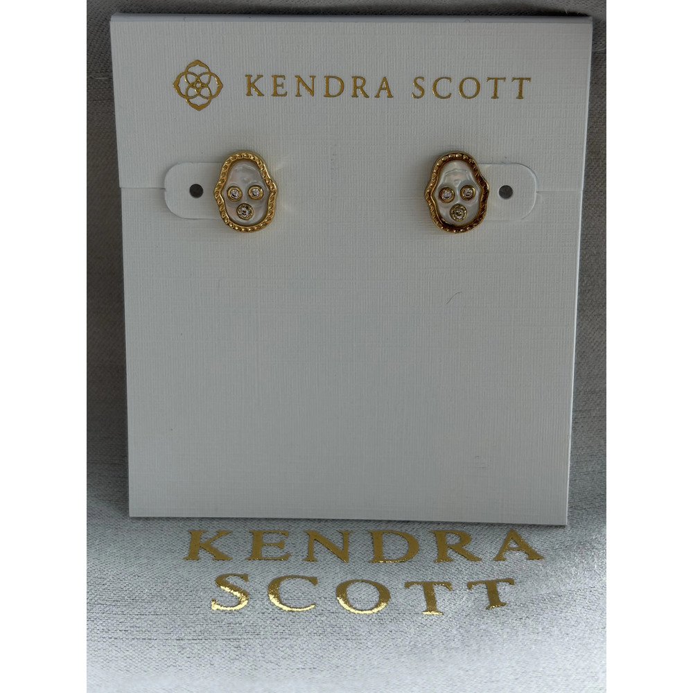 Kendra Scott white earrings
